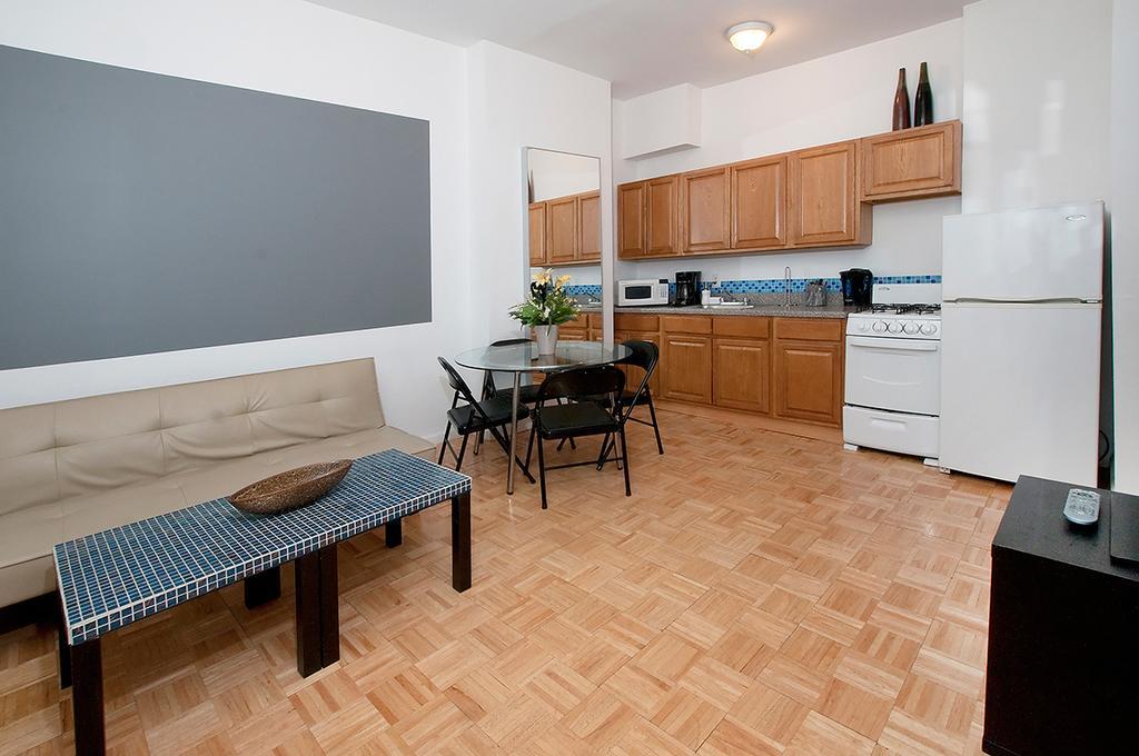Mid Town East Street Apartments Next To Times Square New York Chambre photo
