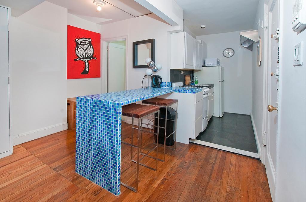 Mid Town East Street Apartments Next To Times Square New York Chambre photo